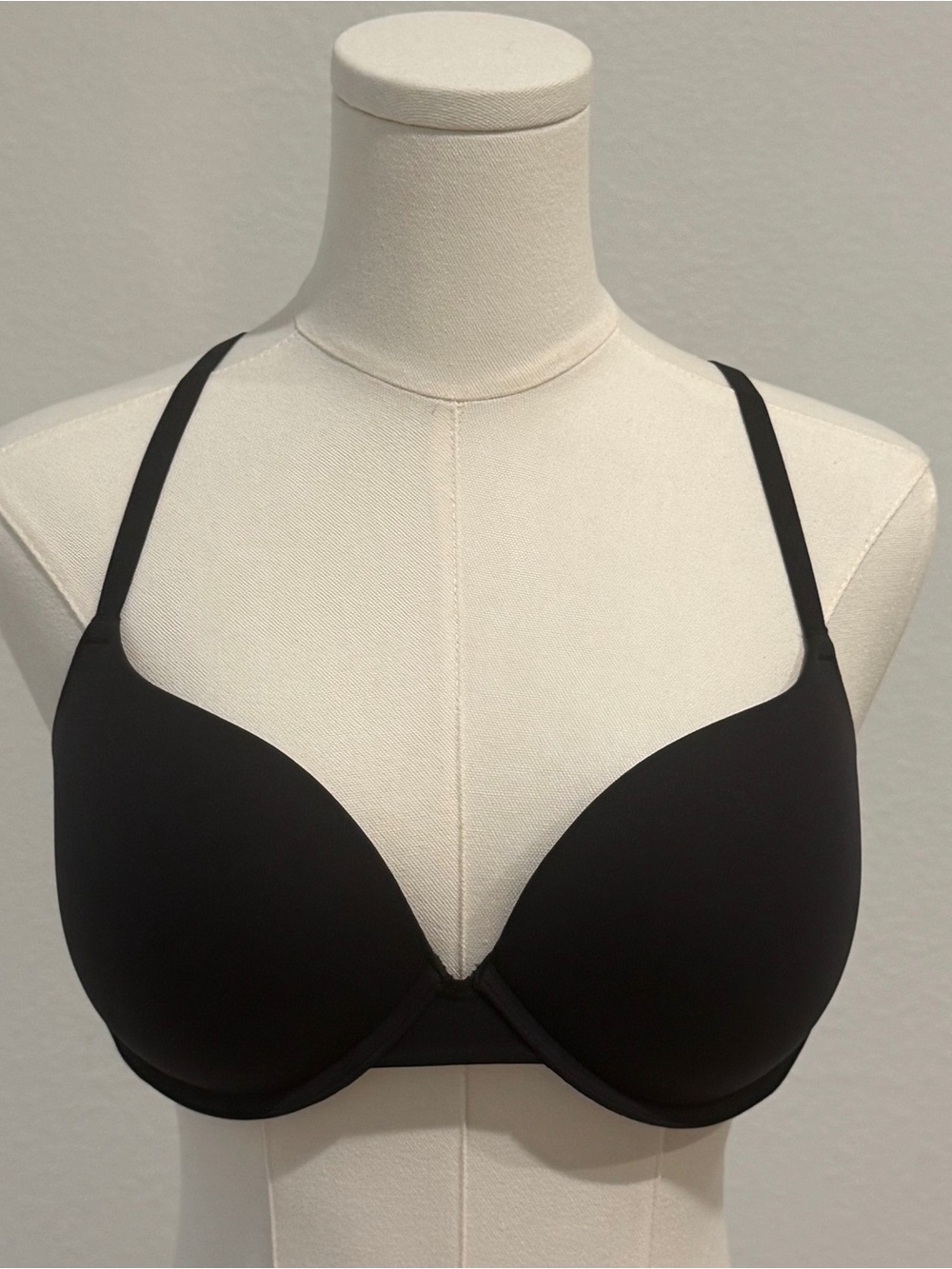 SKIMS Smooth Contour Bra - Black